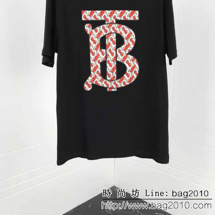 BURBERRY巴寶莉 19早春新款 大字母“TB”貼布刺繡標識 純棉面料 高版本情侶款 ydi2262